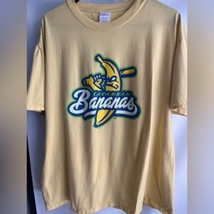 Savannah Bananas Yellow Graphic T-Shirt xl